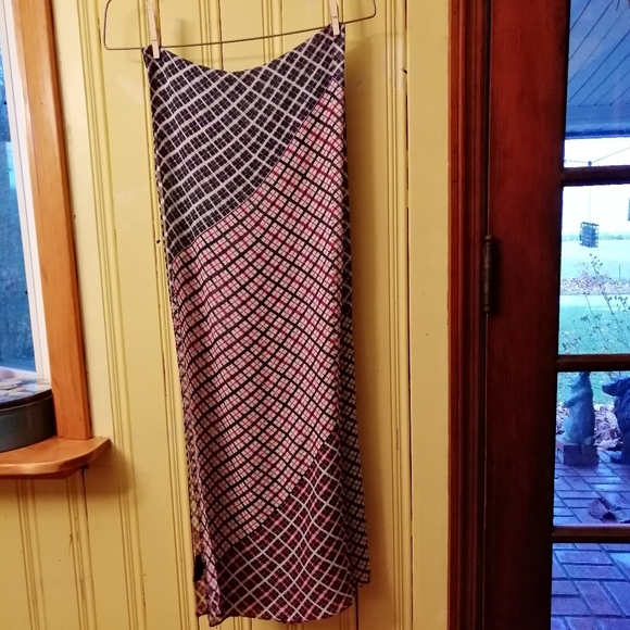 The Limited 100% Rayon Plaid Scarf - Picture 6 of 6
